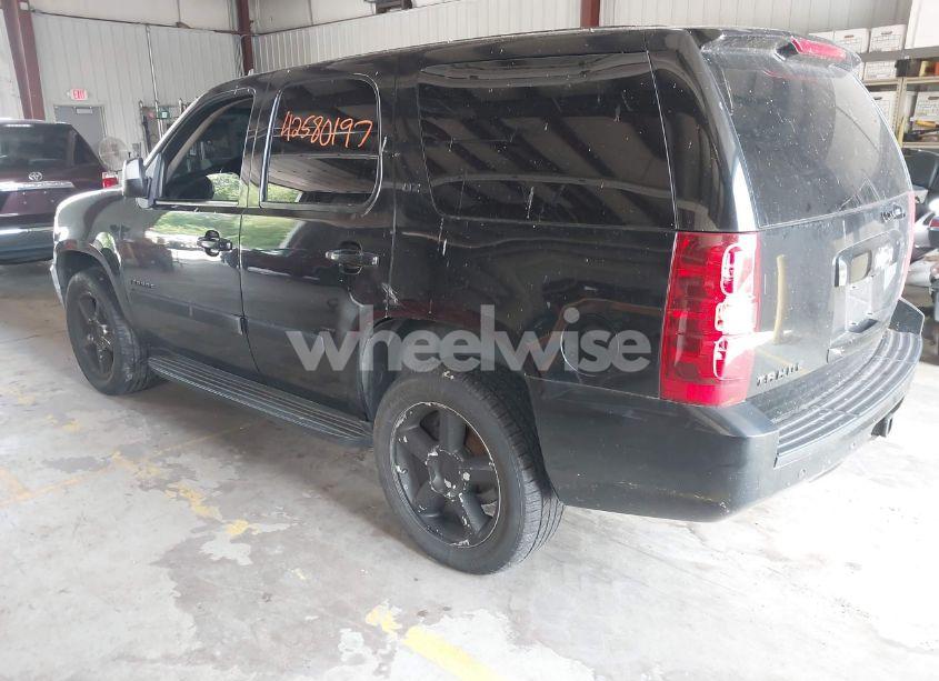 Photo 3 of 2007 Chevrolet Tahoe LTZ (VIN 1GNFK13087R105226)