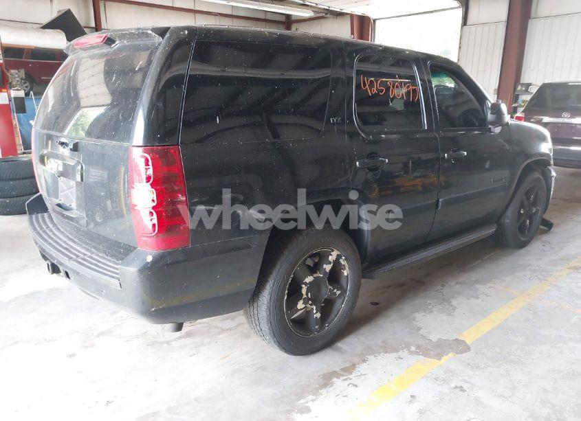 Photo 4 of 2007 Chevrolet Tahoe LTZ (VIN 1GNFK13087R105226)