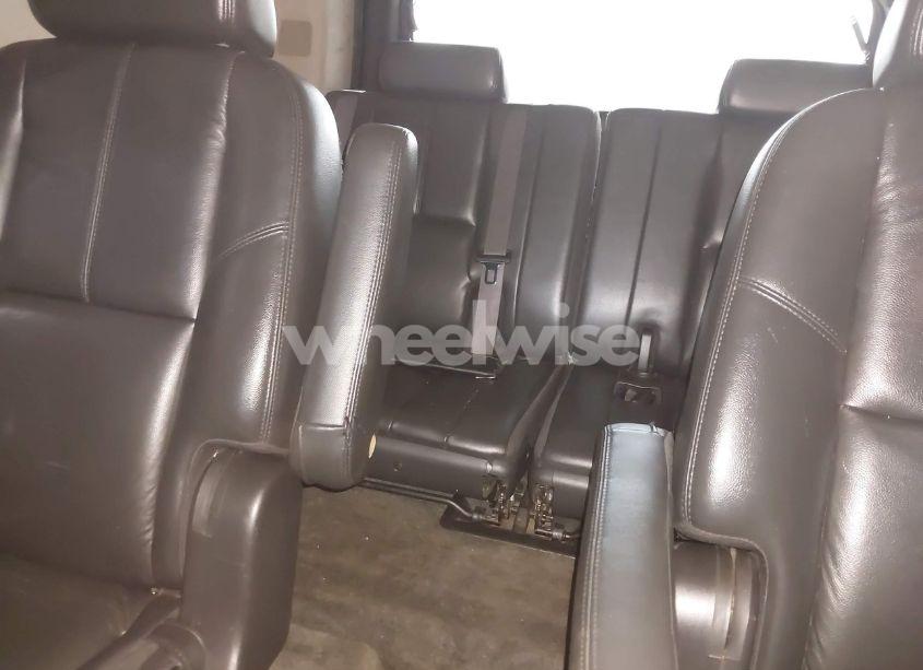 Photo 8 of 2007 Chevrolet Tahoe LTZ (VIN 1GNFK13087R105226)