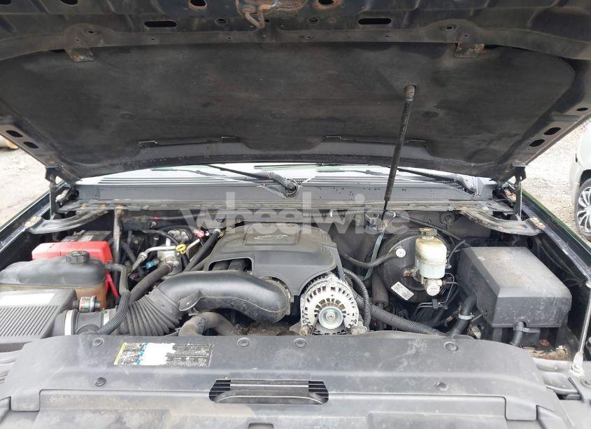 Photo 10 of 2007 Chevrolet Tahoe LT (VIN 1GNFK13087R309735)