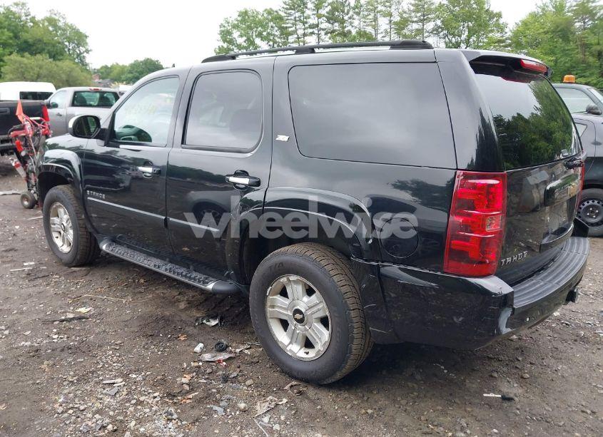 Photo 3 of 2007 Chevrolet Tahoe LT (VIN 1GNFK13087R309735)