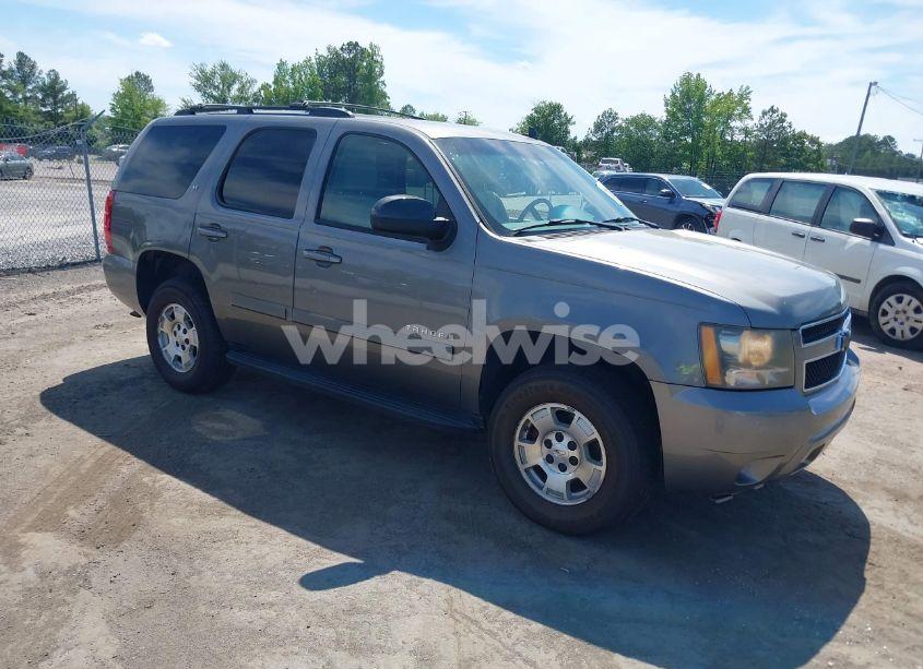 2008 Chevrolet Tahoe LT (VIN 1GNFK13088J102259) main photo