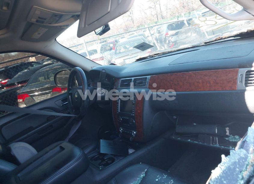 Photo 5 of 2008 Chevrolet Tahoe LT (VIN 1GNFK13088J168021)