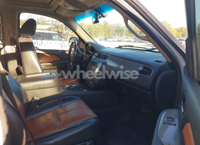 Photo 5 of 2008 Chevrolet Tahoe LT (VIN 1GNFK13088R157148)