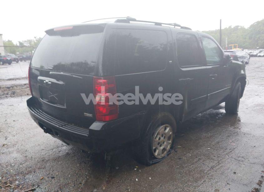 Photo 4 of 2008 Chevrolet Tahoe LT (VIN 1GNFK13088R157201)