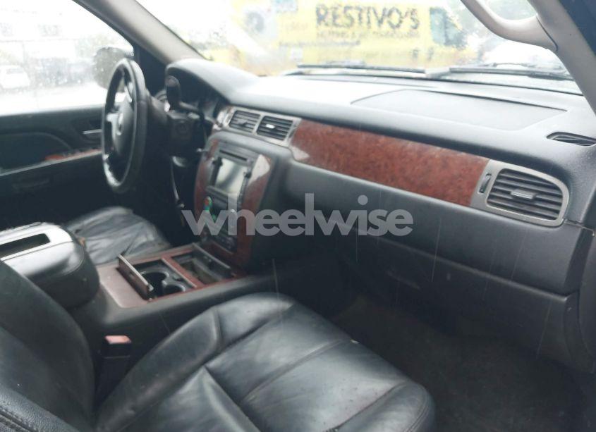 Photo 5 of 2008 Chevrolet Tahoe LT (VIN 1GNFK13088R157201)