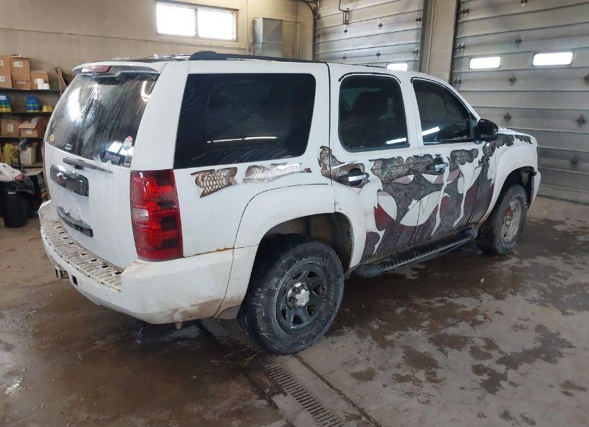 Photo 4 of 2008 Chevrolet Tahoe LT (VIN 1GNFK13088R249747)