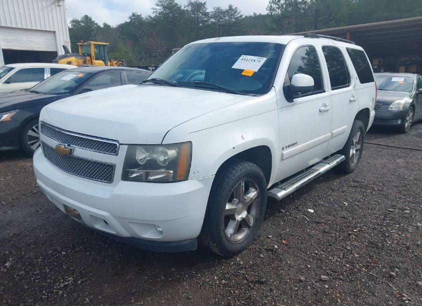Photo 2 of 2007 Chevrolet Tahoe LT (VIN 1GNFK13097J209206)