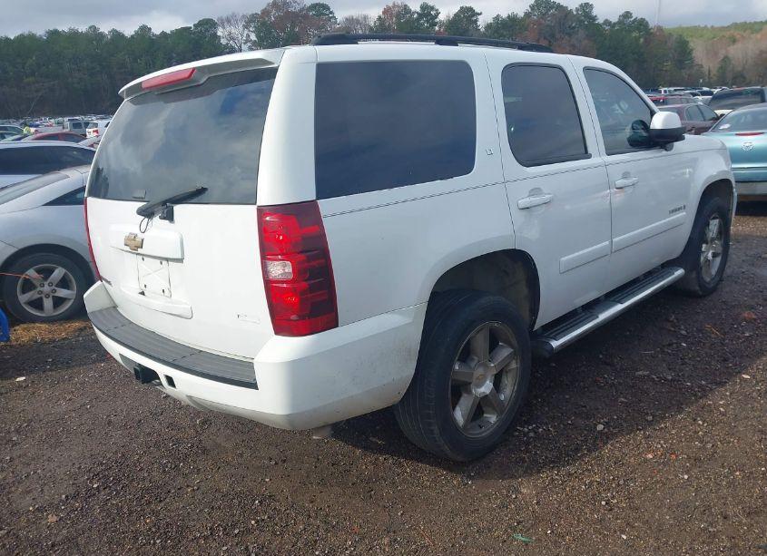Photo 4 of 2007 Chevrolet Tahoe LT (VIN 1GNFK13097J209206)