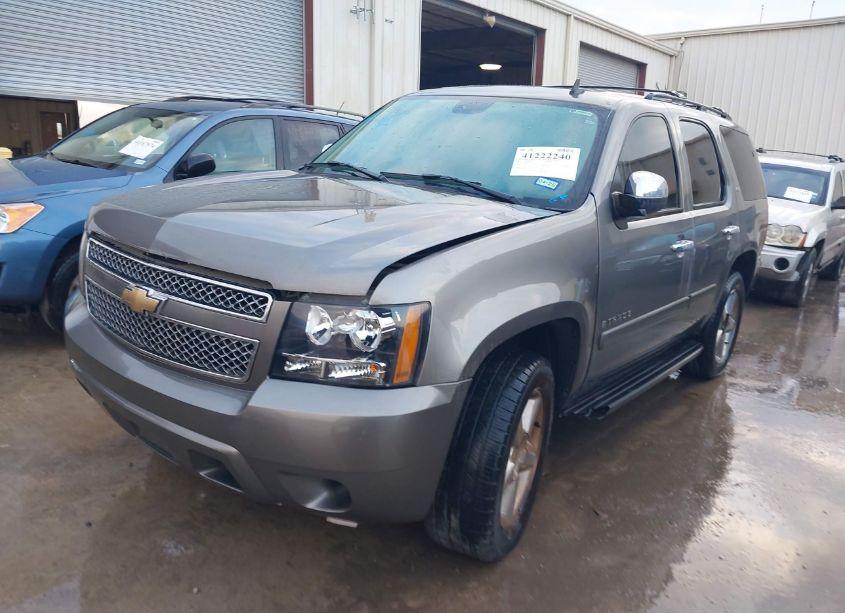 Photo 2 of 2007 Chevrolet Tahoe LTZ (VIN 1GNFK13097J383423)