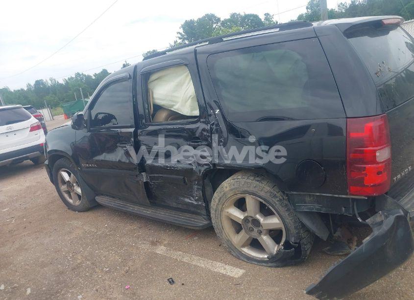 Photo 16 of 2007 Chevrolet Tahoe LTZ (VIN 1GNFK13097R132998)