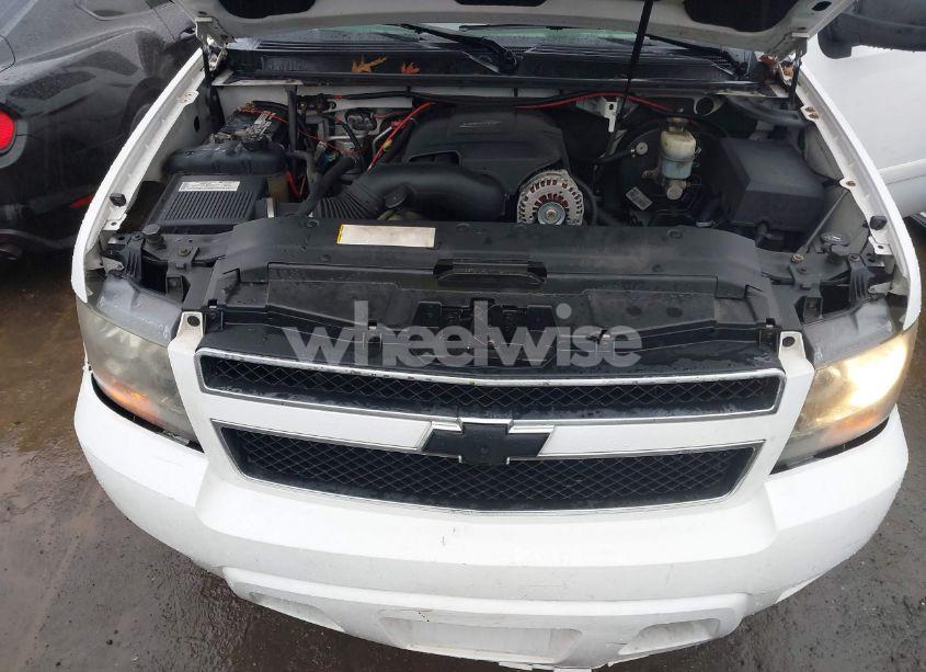 Photo 10 of 2007 Chevrolet Tahoe LS (VIN 1GNFK13097R333042)