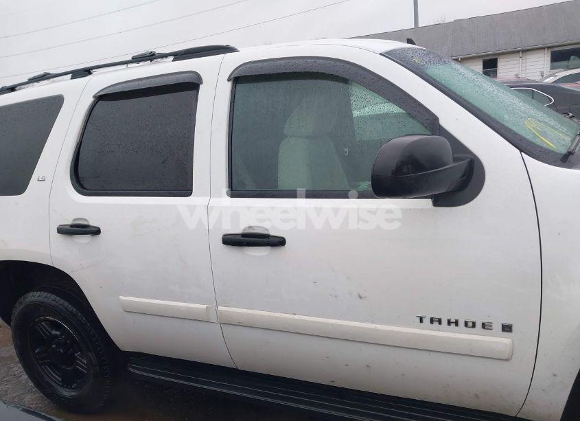 Photo 13 of 2007 Chevrolet Tahoe LS (VIN 1GNFK13097R333042)