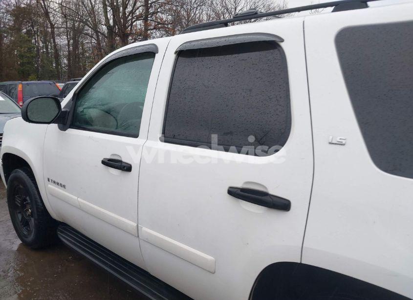 Photo 14 of 2007 Chevrolet Tahoe LS (VIN 1GNFK13097R333042)