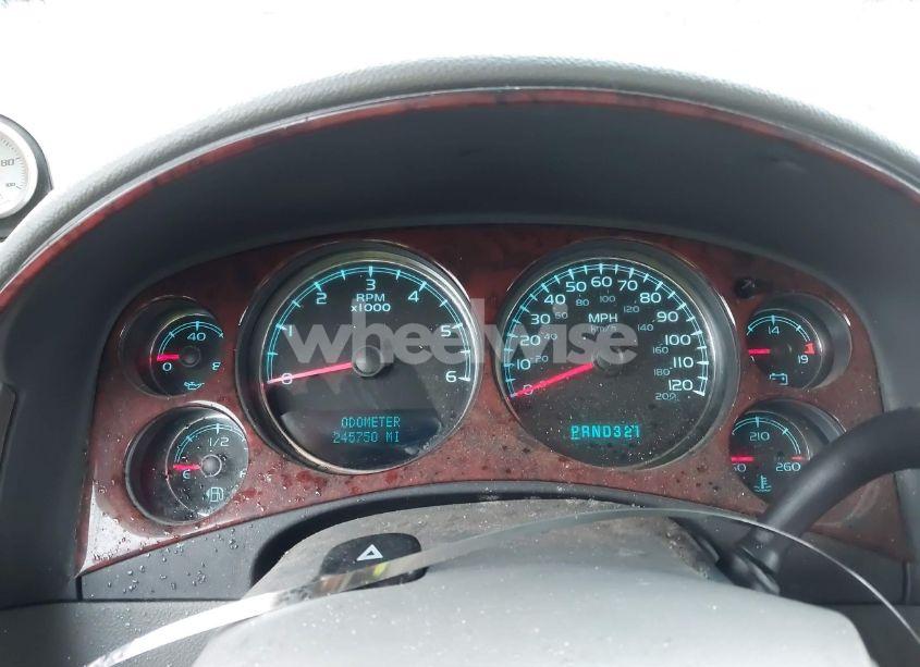 Photo 7 of 2007 Chevrolet Tahoe LS (VIN 1GNFK13097R333042)