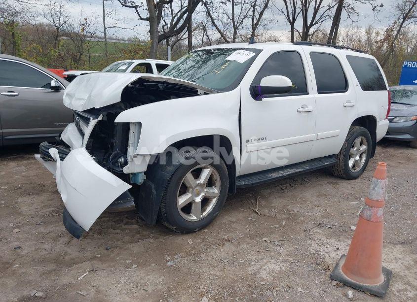 Photo 2 of 2008 Chevrolet Tahoe LT (VIN 1GNFK13098J160218)