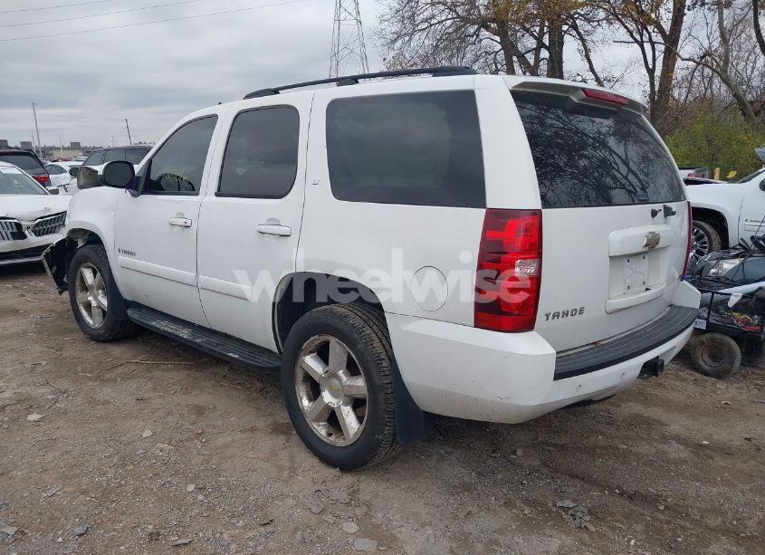 Photo 3 of 2008 Chevrolet Tahoe LT (VIN 1GNFK13098J160218)