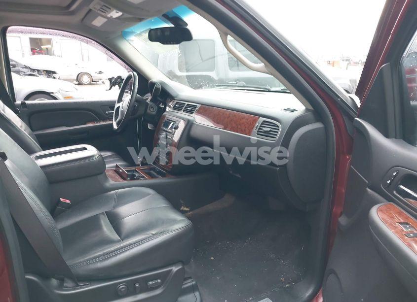 Photo 5 of 2008 Chevrolet Tahoe LTZ (VIN 1GNFK13098J228517)