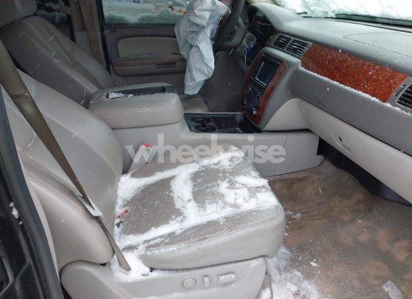 Photo 5 of 2008 Chevrolet Tahoe LS/LT/LTZ (VIN 1GNFK13098R178638)