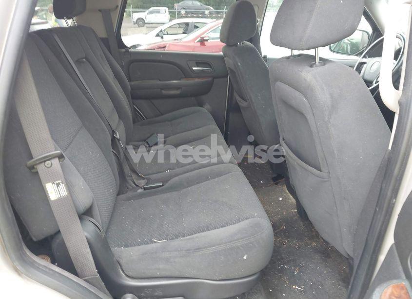 Photo 8 of 2007 Chevrolet Tahoe LT (VIN 1GNFK130X7J140560)