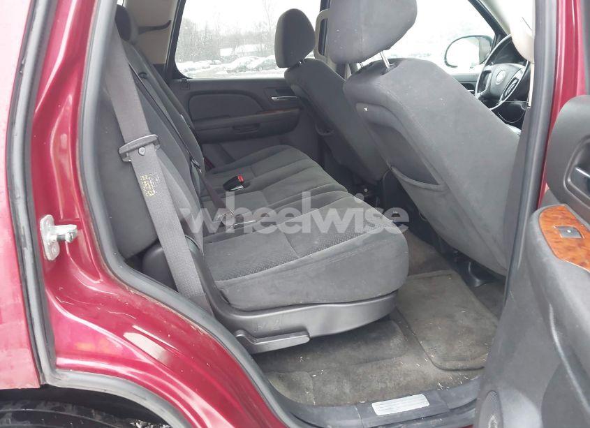 Photo 8 of 2007 Chevrolet Tahoe LT (VIN 1GNFK130X7J143815)