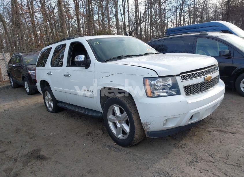 2007 Chevrolet Tahoe LTZ (VIN 1GNFK130X7J353105) main photo