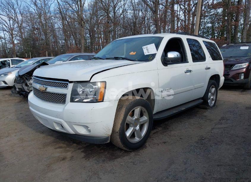 Photo 2 of 2007 Chevrolet Tahoe LTZ (VIN 1GNFK130X7J353105)