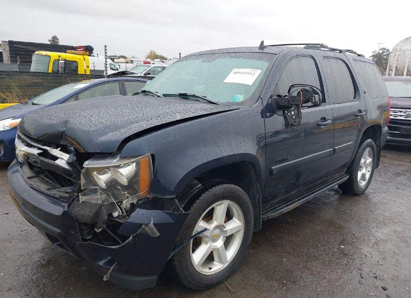 Photo 2 of 2007 Chevrolet Tahoe LT (VIN 1GNFK130X7J359860)
