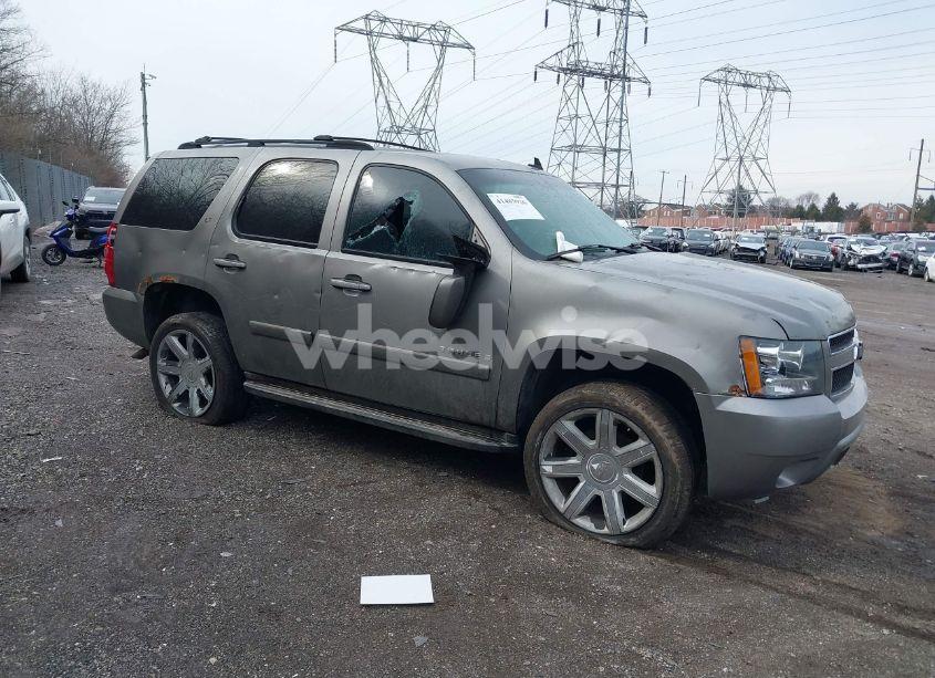 2007 Chevrolet Tahoe LT (VIN 1GNFK130X7R112033) main photo