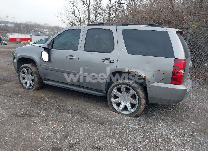 Photo 3 of 2007 Chevrolet Tahoe LT (VIN 1GNFK130X7R112033)