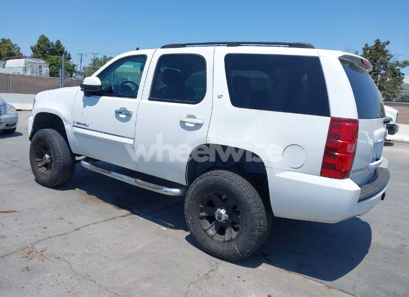 Photo 3 of 2007 Chevrolet Tahoe LT (VIN 1GNFK130X7R256830)