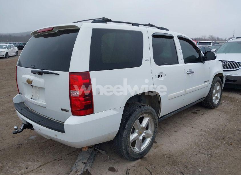 Photo 4 of 2008 Chevrolet Tahoe LTZ (VIN 1GNFK130X8J110203)