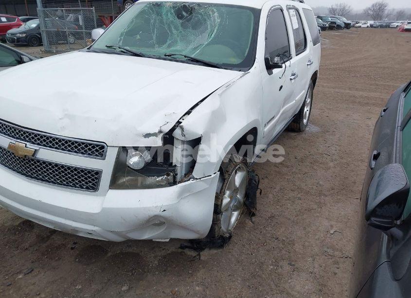 Photo 6 of 2008 Chevrolet Tahoe LTZ (VIN 1GNFK130X8J110203)