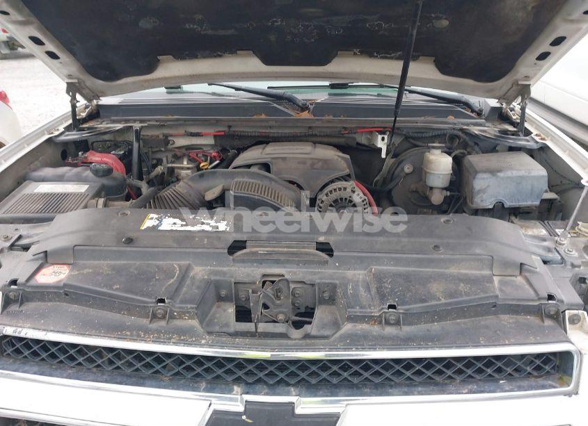 Photo 10 of 2008 Chevrolet Tahoe LT (VIN 1GNFK130X8R117959)