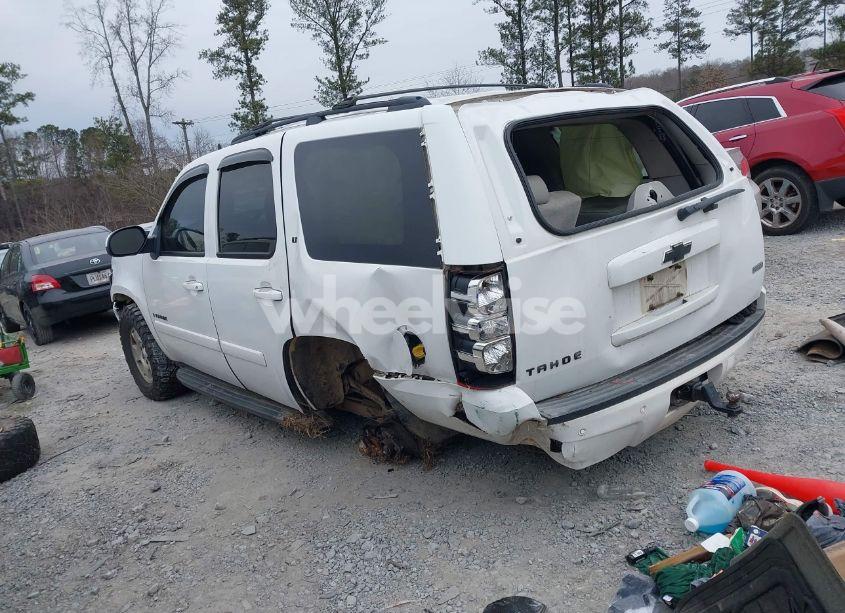 Photo 3 of 2008 Chevrolet Tahoe LT (VIN 1GNFK130X8R117959)