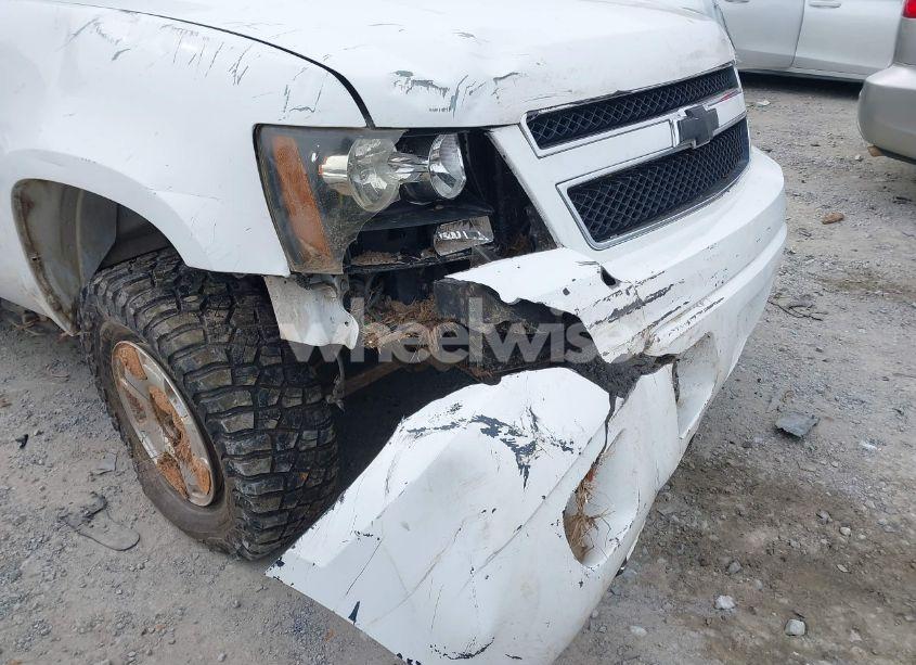 Photo 6 of 2008 Chevrolet Tahoe LT (VIN 1GNFK130X8R117959)