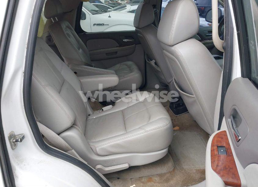 Photo 8 of 2008 Chevrolet Tahoe LT (VIN 1GNFK130X8R117959)