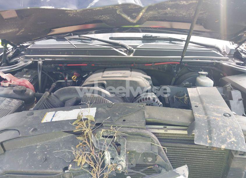 Photo 10 of 2008 Chevrolet Tahoe LT (VIN 1GNFK130X8R137676)