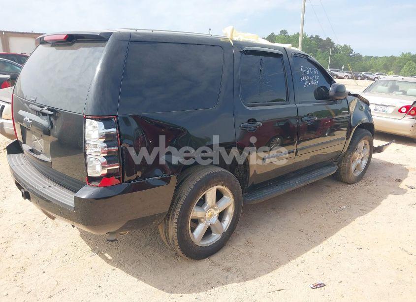 Photo 4 of 2008 Chevrolet Tahoe LT (VIN 1GNFK130X8R137676)