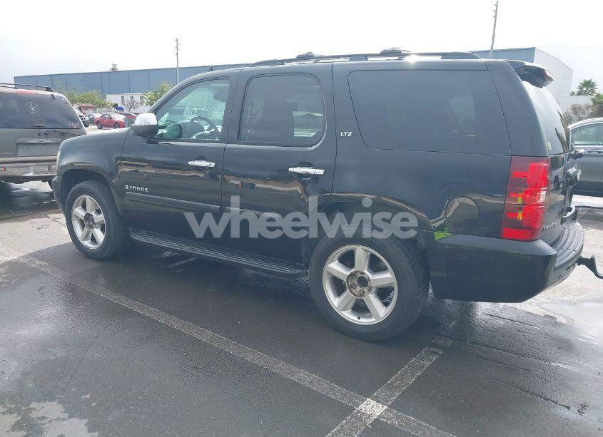 Photo 3 of 2008 Chevrolet Tahoe LTZ (VIN 1GNFK130X8R218063)