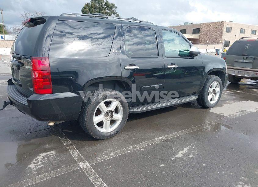 Photo 4 of 2008 Chevrolet Tahoe LTZ (VIN 1GNFK130X8R218063)