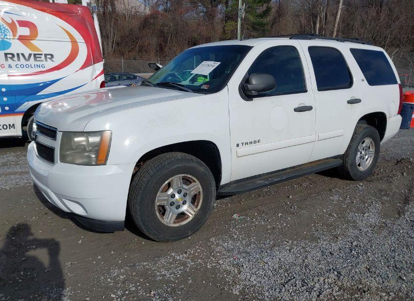 Photo 2 of 2008 Chevrolet Tahoe LS (VIN 1GNFK130X8R275556)