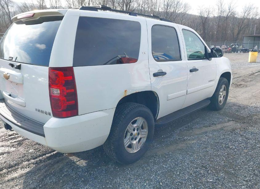Photo 4 of 2008 Chevrolet Tahoe LS (VIN 1GNFK130X8R275556)