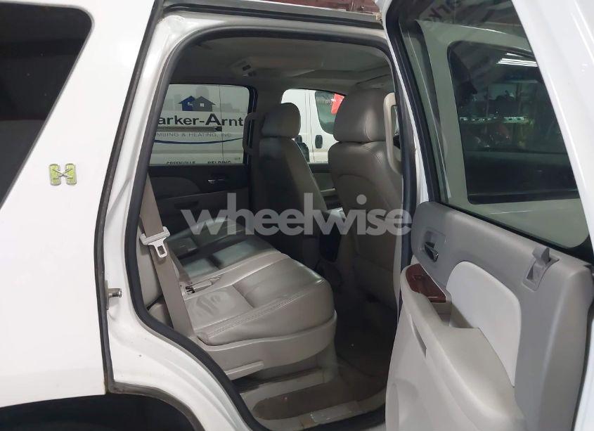 Photo 8 of 2009 Chevrolet Tahoe HYBRID (VIN 1GNFK13519R107592)