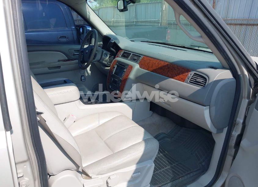 Photo 5 of 2009 Chevrolet Tahoe HYBRID (VIN 1GNFK13539R110090)