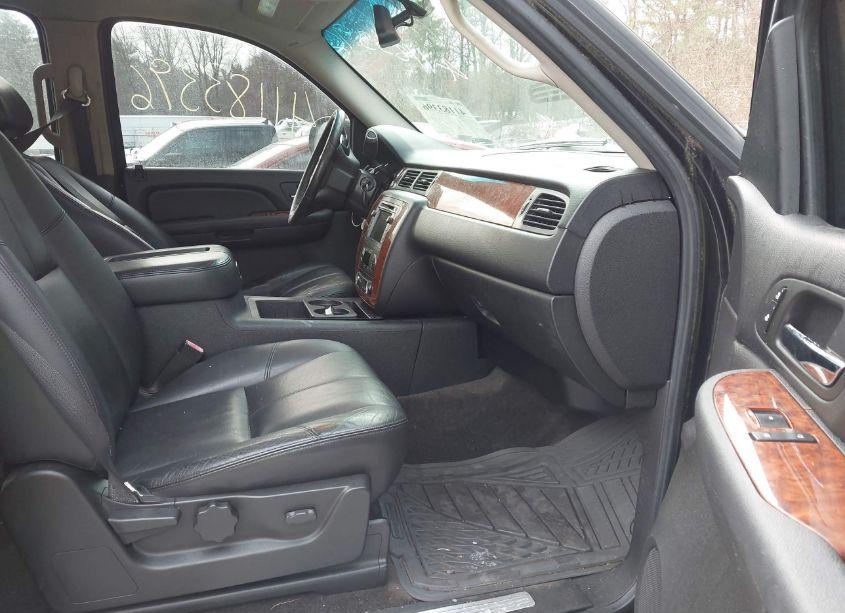 Photo 5 of 2008 Chevrolet Tahoe HYBRID (VIN 1GNFK13568R220615)