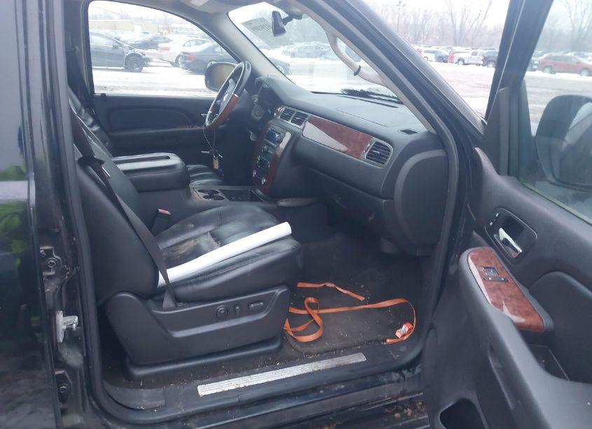 Photo 5 of 2007 Chevrolet Suburban 1500 LT (VIN 1GNFK16307J225297)