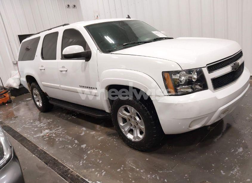 2007 Chevrolet Suburban 1500 LT (VIN 1GNFK16307J240138) main photo