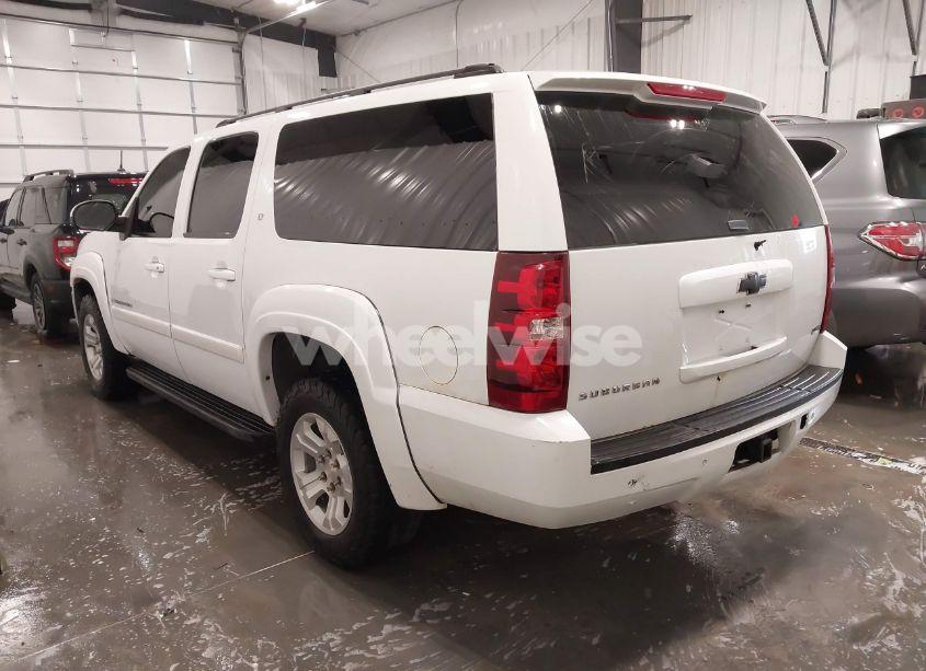 Photo 3 of 2007 Chevrolet Suburban 1500 LT (VIN 1GNFK16307J240138)