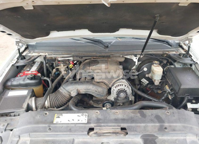 Photo 10 of 2007 Chevrolet Suburban 1500 LTZ (VIN 1GNFK16307J254301)